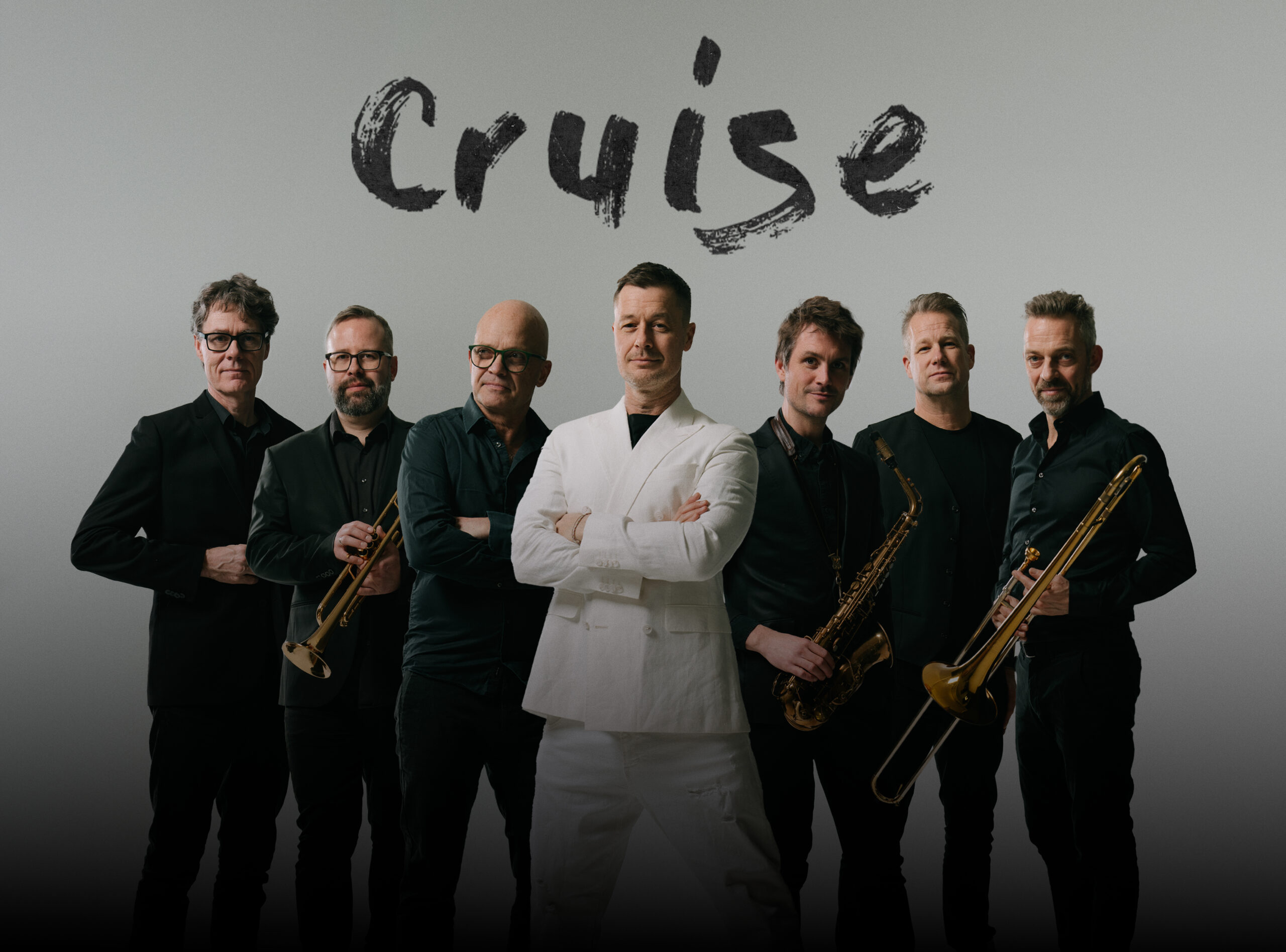 Cruise_Fællesbillede-m.-logo-v01